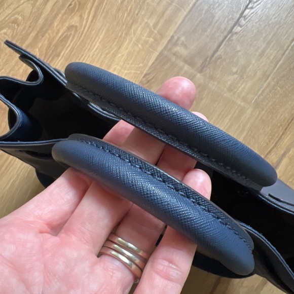 Michael Kors Hamilton Tote - Picture 15 of 16